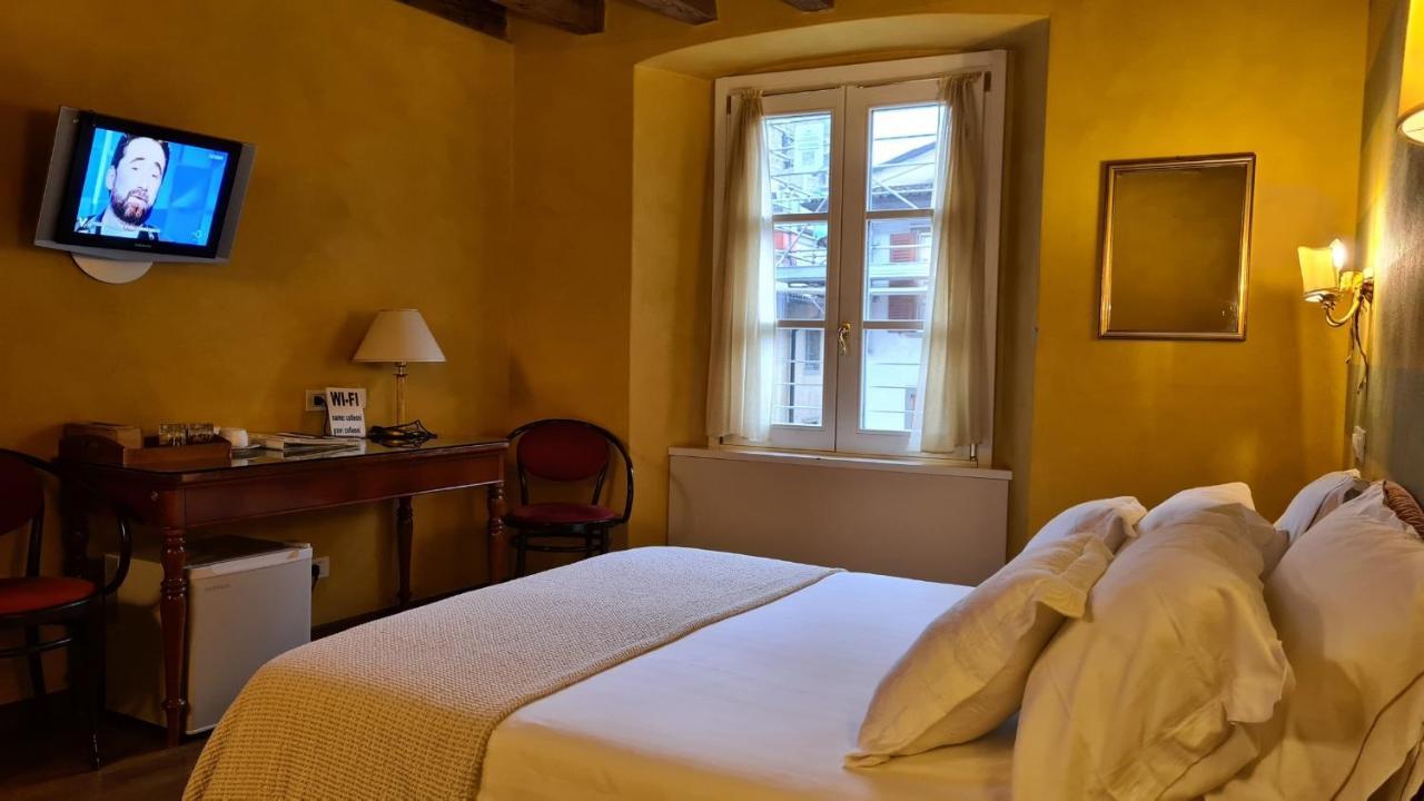 Hotel Piazza Vecchia Бергамо Экстерьер фото