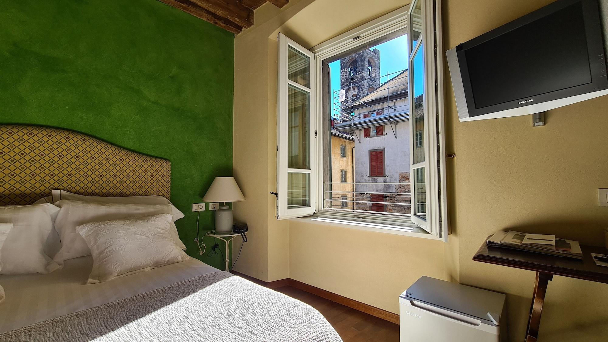 Hotel Piazza Vecchia Бергамо Экстерьер фото