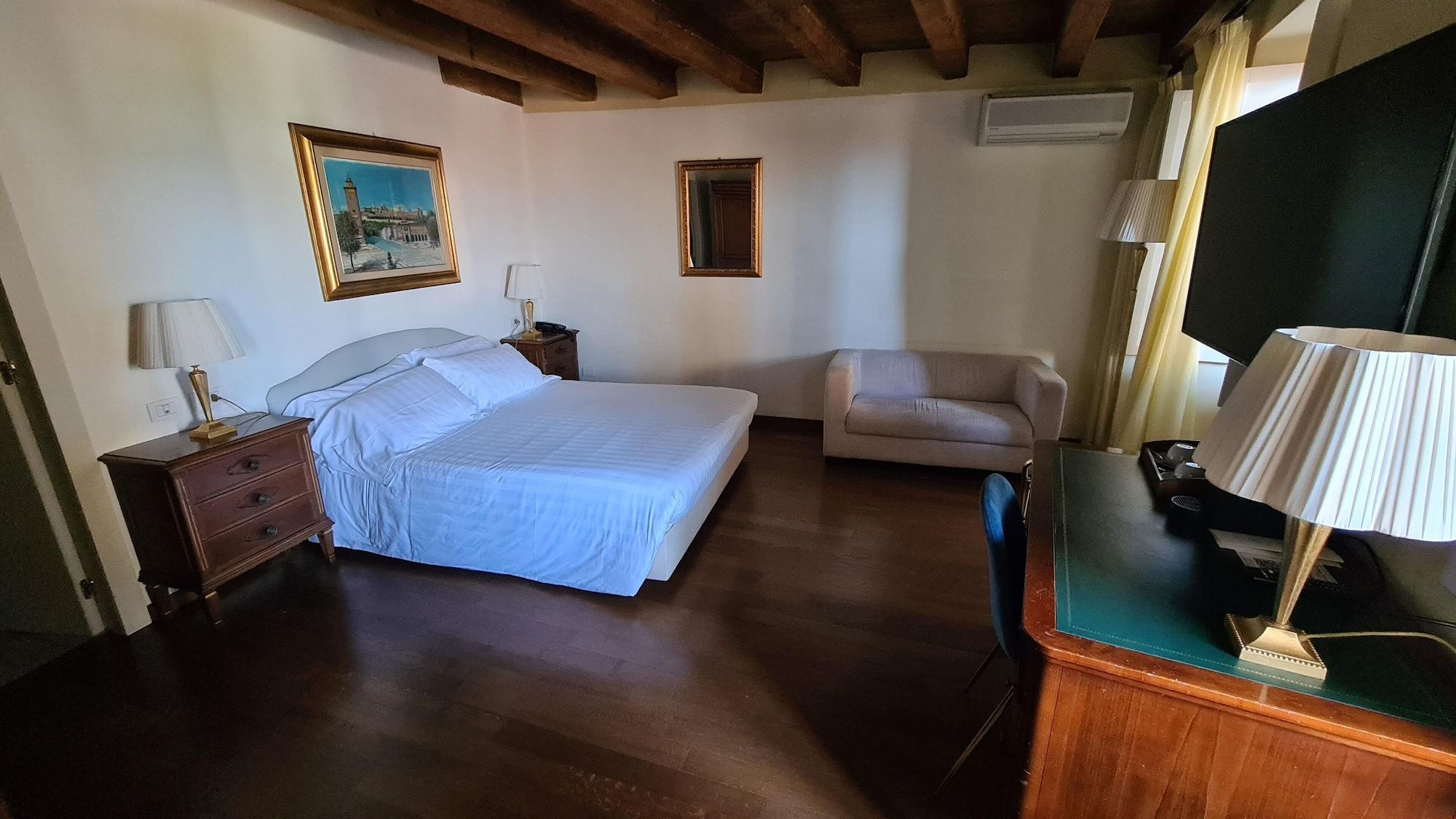 Hotel Piazza Vecchia Бергамо Экстерьер фото